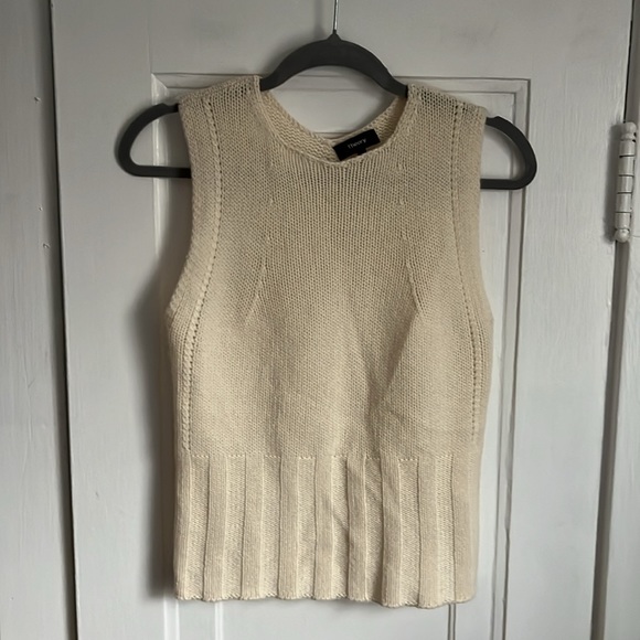 Theory Cashmere High Rib Shell in Cream - Picture 3 of 11